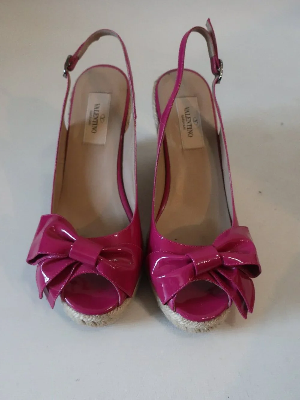 Authentic Valentino Garavani Fuchsia Patent Leather Bow Espadrille Wedge 38 US/8